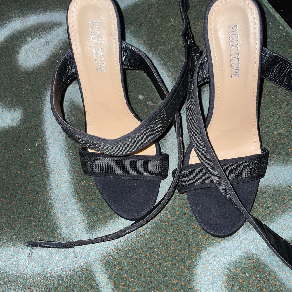 Public desire heels